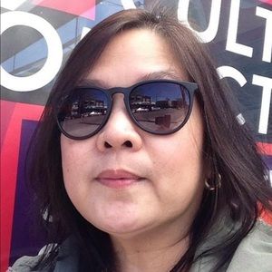 Meet your Posher, Julia